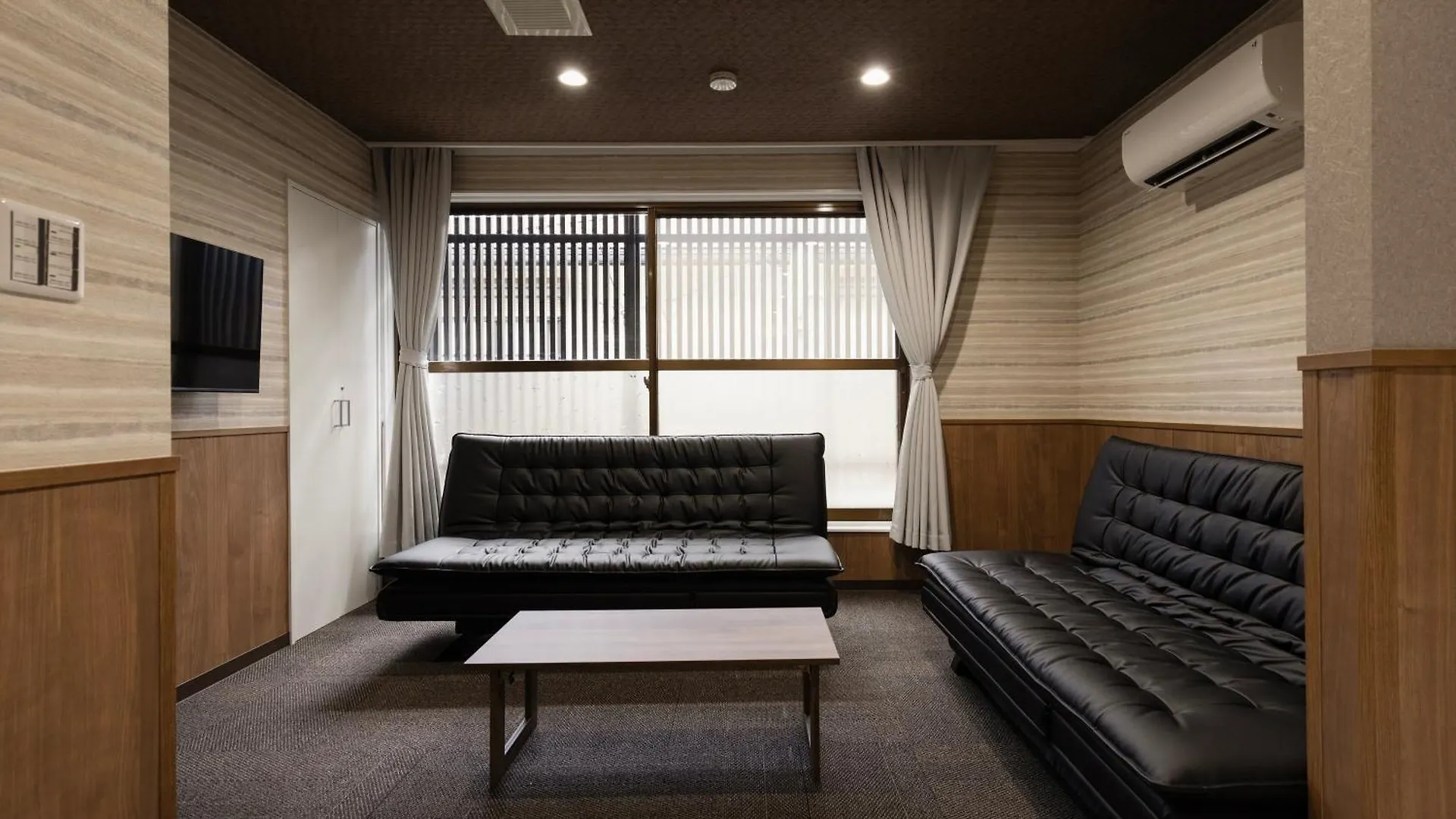 ゲストハウス ホワイトドラゴン60 Oszaka Apartman