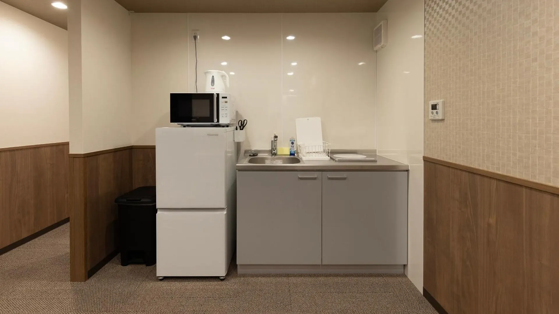 ゲストハウス ホワイトドラゴン60 Osaka Apartment
